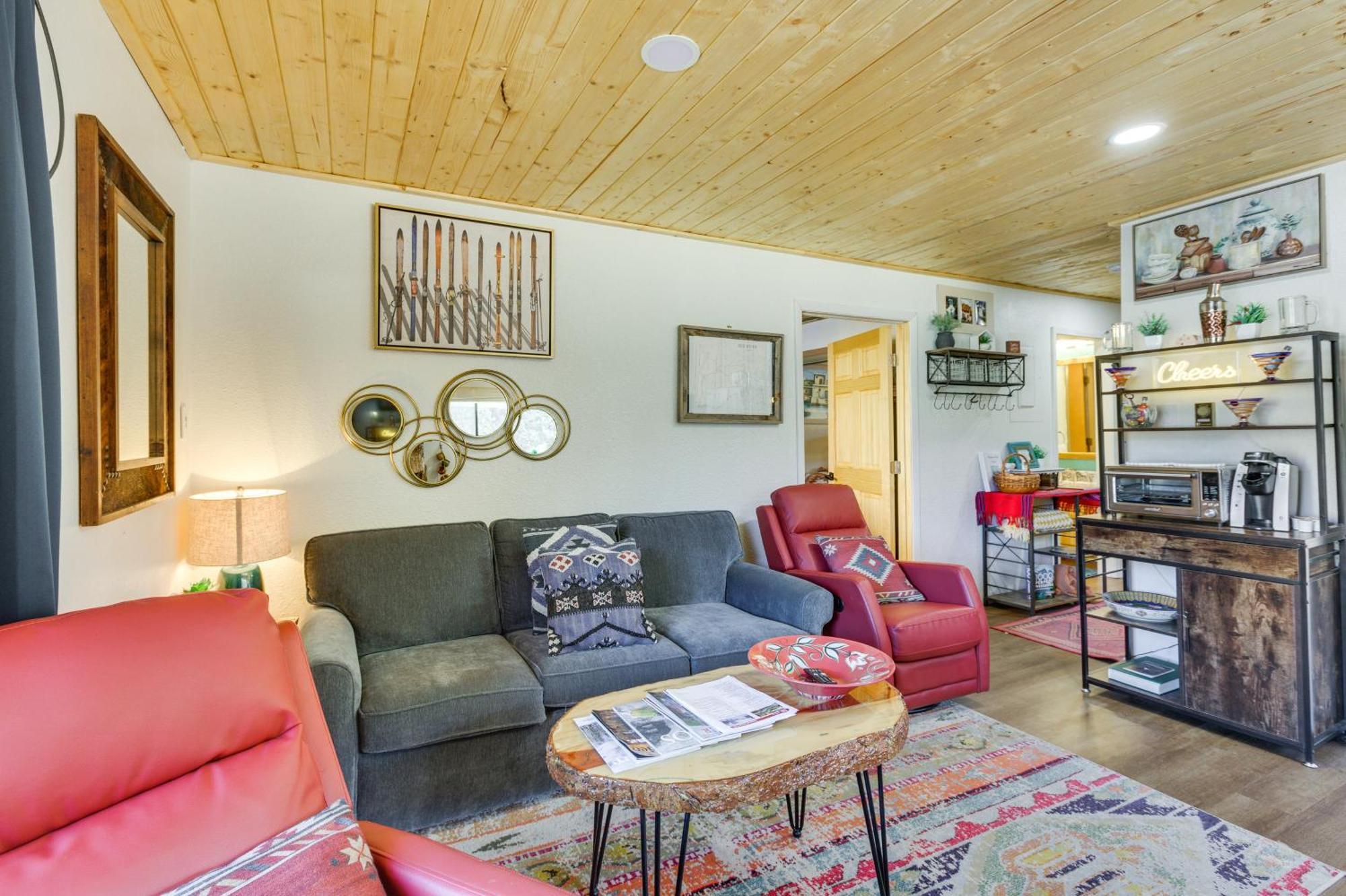 Ski-In Red River Retreat Balcony, Mountain Views! Luaran gambar