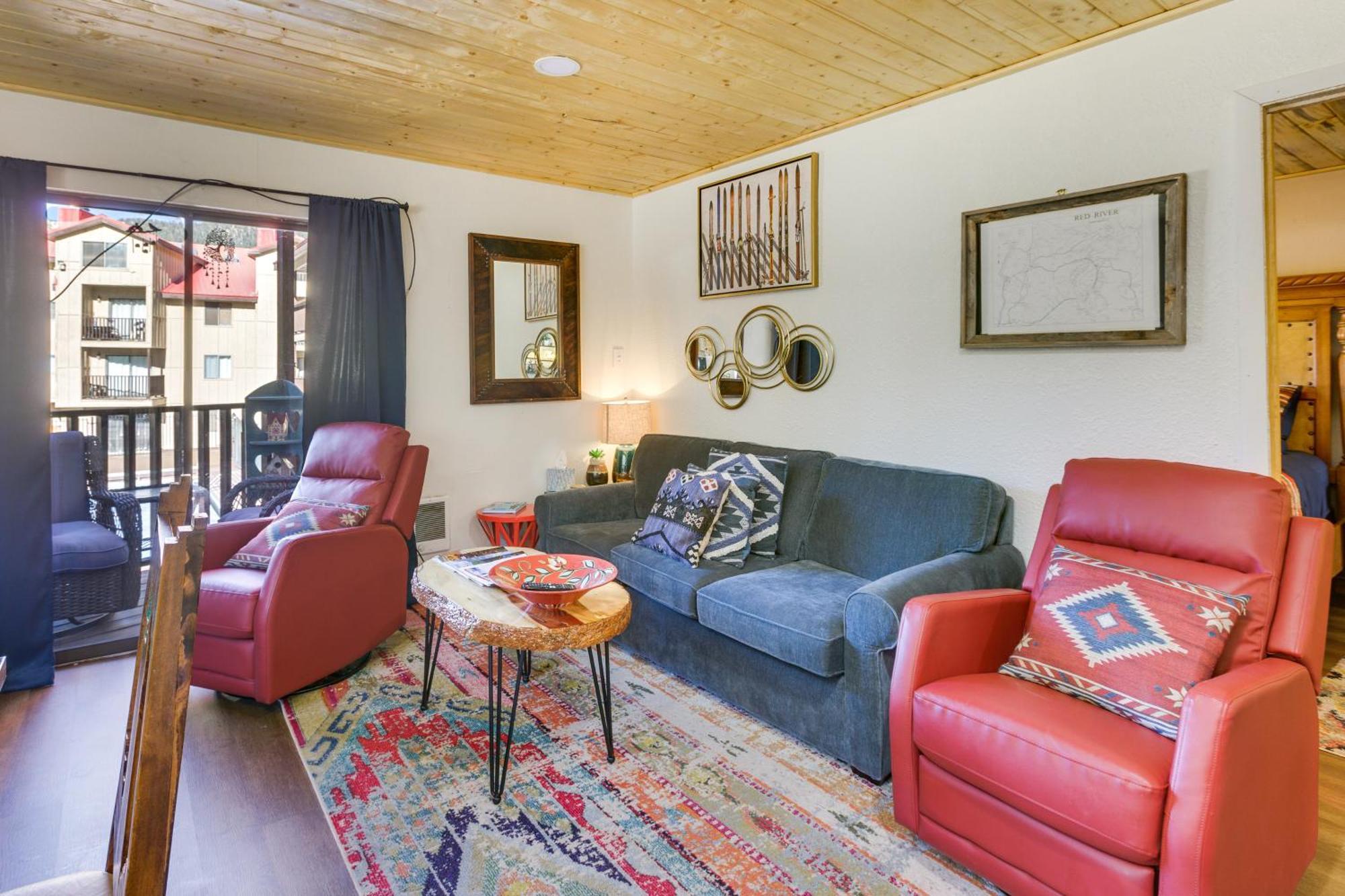 Ski-In Red River Retreat Balcony, Mountain Views! Luaran gambar